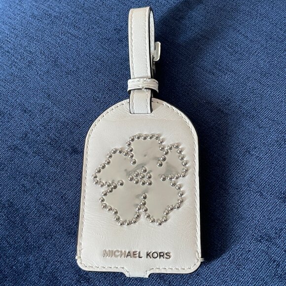 MICHAEL KORS White & Silver Flower Luggage Tag - Picture 5 of 8